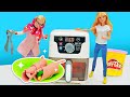Barbie'nin canı börek çekince, babaannesi hemen airfryer'ı çalıştırıyor! Yemek yapma videoları.