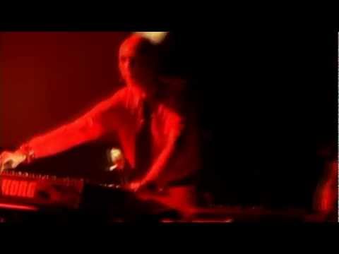 NÖVÖ "Computer Madness" (Excerpt from Konztruktivizm Live tour 2003)