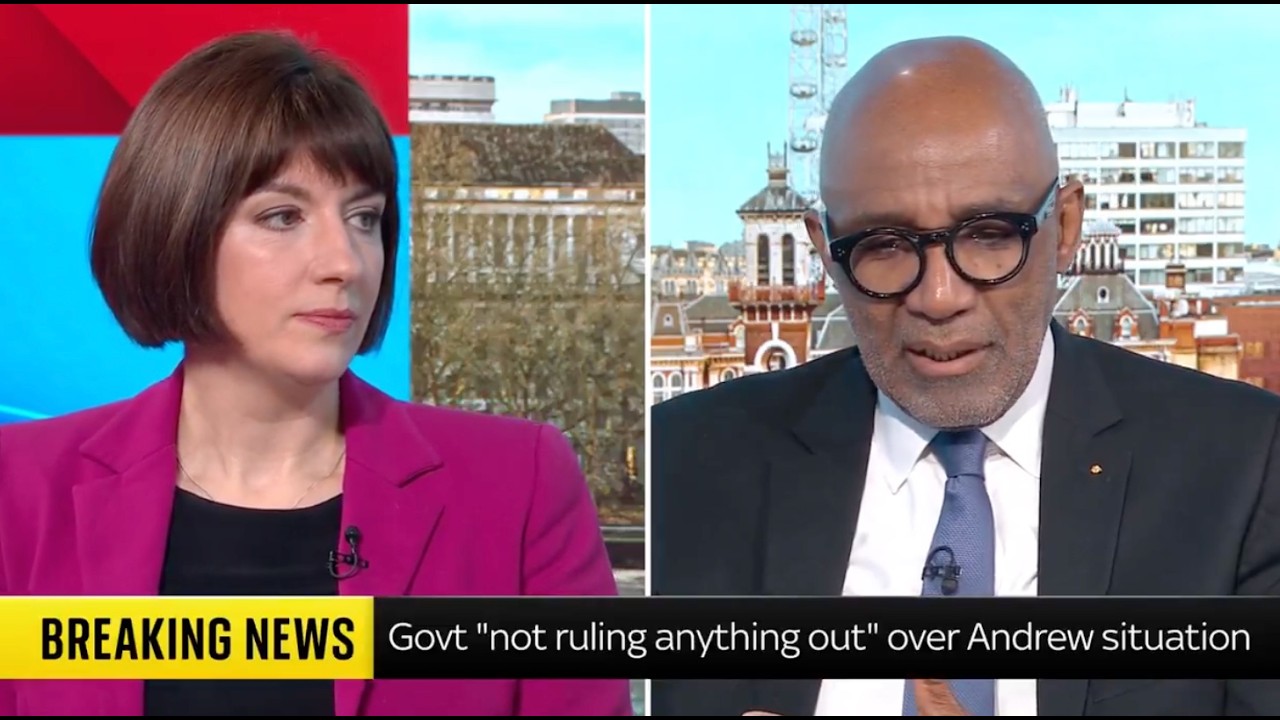 Филлипсон отказывается заявлять, что США могут использовать британские военные базы для нанесения...