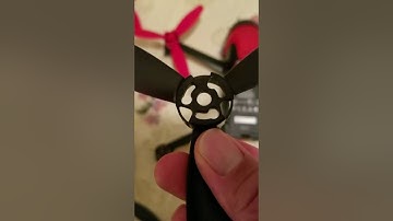 Parrot drone Bebop 2 installation up propellers correct setup
