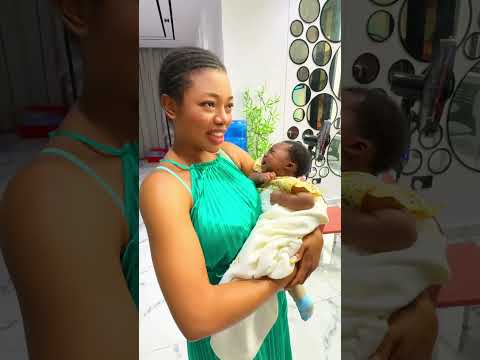 La Joie De Ma Mère D Entrer Dans Notre Maison De Lagos Pour La Première Fois