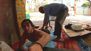 I Got a $5 Street Massage from an Indian Wrestler 🇮🇳