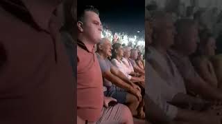 Ferhat göçer altınoluk konseri sarı çizmeli altınoluk açık hava tiyatrosu