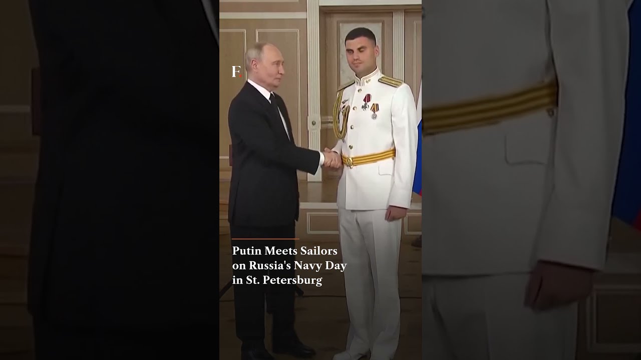 Putin Meets Sailors on Russia's Navy Day in St. Petersburg | N18G thumbnail