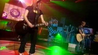 Avril Lavigne - Tomorrow  - live @ Música Sí [2002 or 03.29.2003]