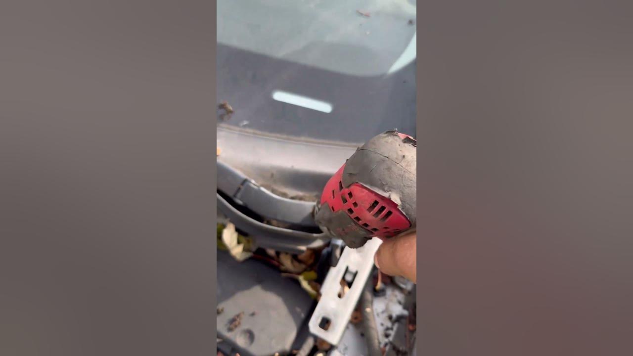 Removing seized stuck Wiper Arms with small puller tool YouTube