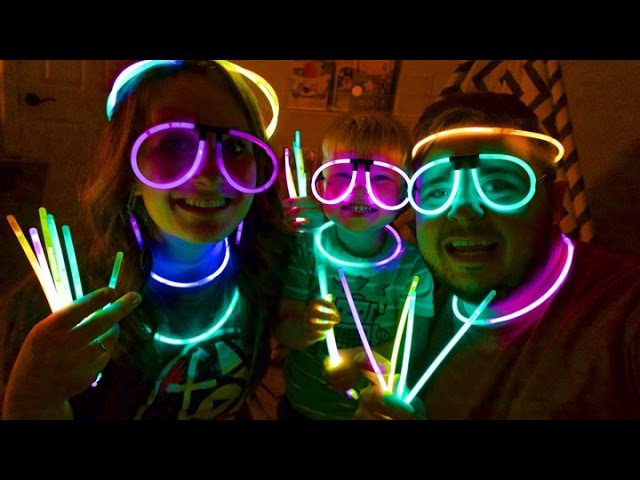 CRAZY GLOW STICK PARTY! 