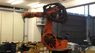 Used Robot KUKA KR/200 control KRC1 at www.eurobots.net