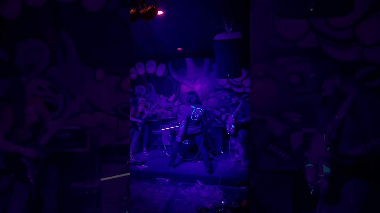 SHO)))EGAZING IN MEMPHIS 🌀🌀🌀