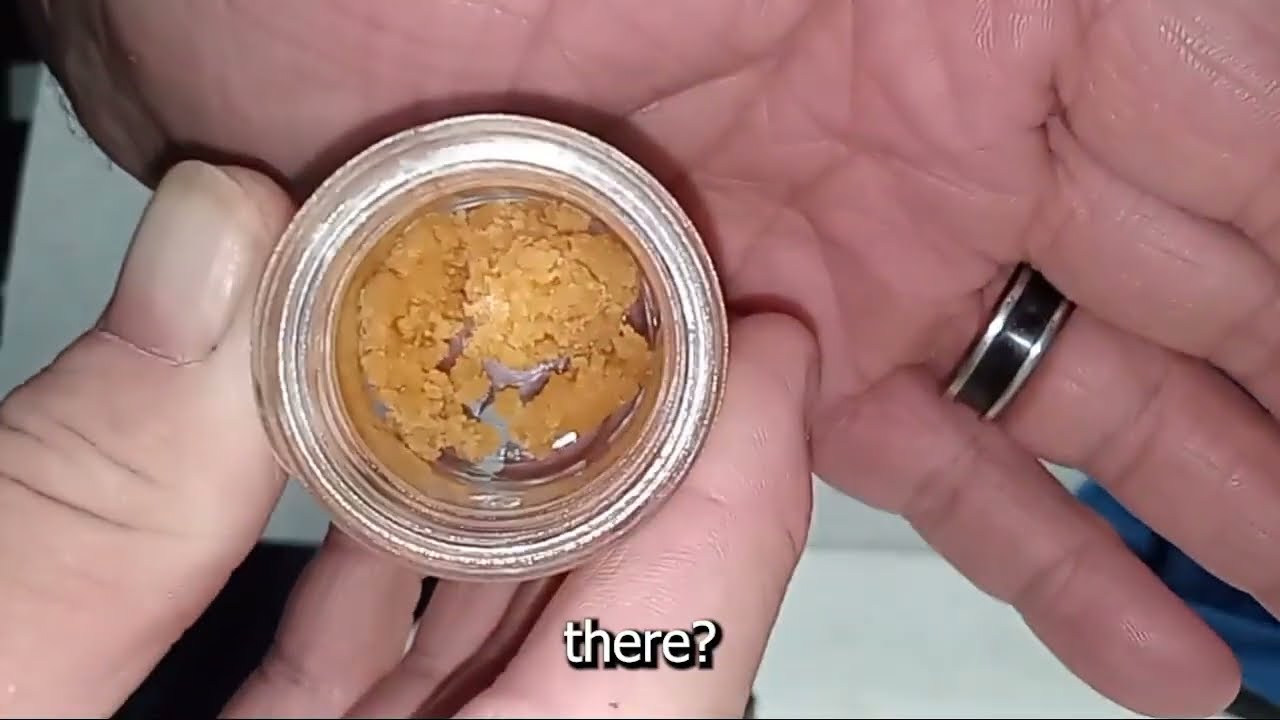 THCa Crumble Review from Weed Cigs  