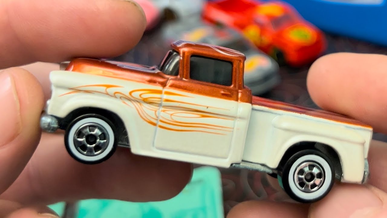 Mt Holly Racing Fastest Trucks Featuring the Flash - YouTube