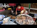 잡내없이 깨끗한맛! 30년 전통의 좌판 순대 할머니가 알려주는 비법 / Korean Sausage (Sundae), Pork Intestine | Korean Street Food