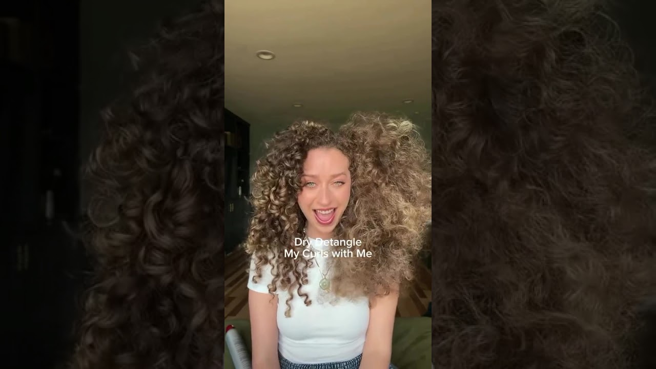 UNbrush Plus detangling curls