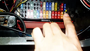 Como saber o modelo do farol do meu carro?