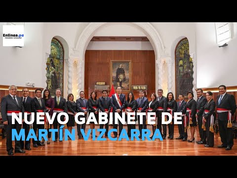 Martín Vizcarra tomó juramento a nuevos ministros lima airport