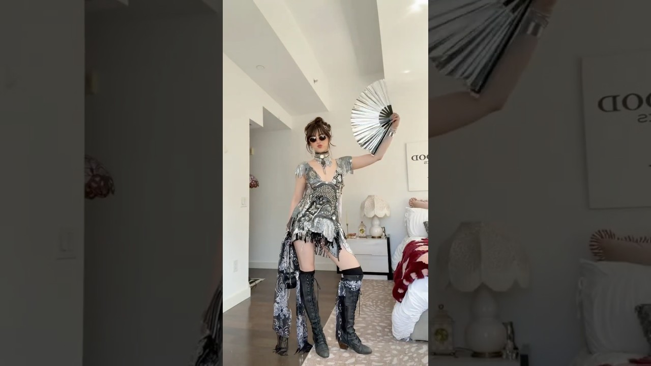 Coachella outfit loading…