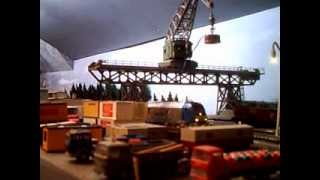 Verladung Mit Trix Portalkran, Trix Express Modellbahn-Anlage