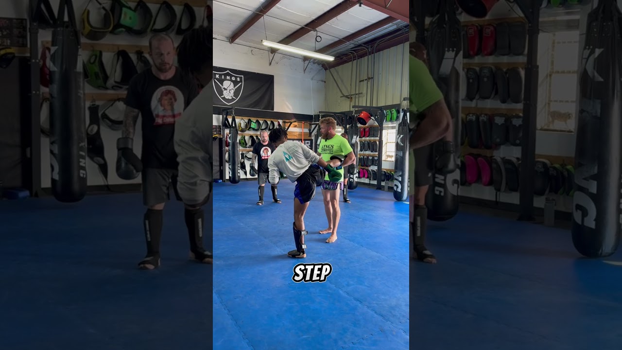 3 Tips to Sweep better in Muay Thai