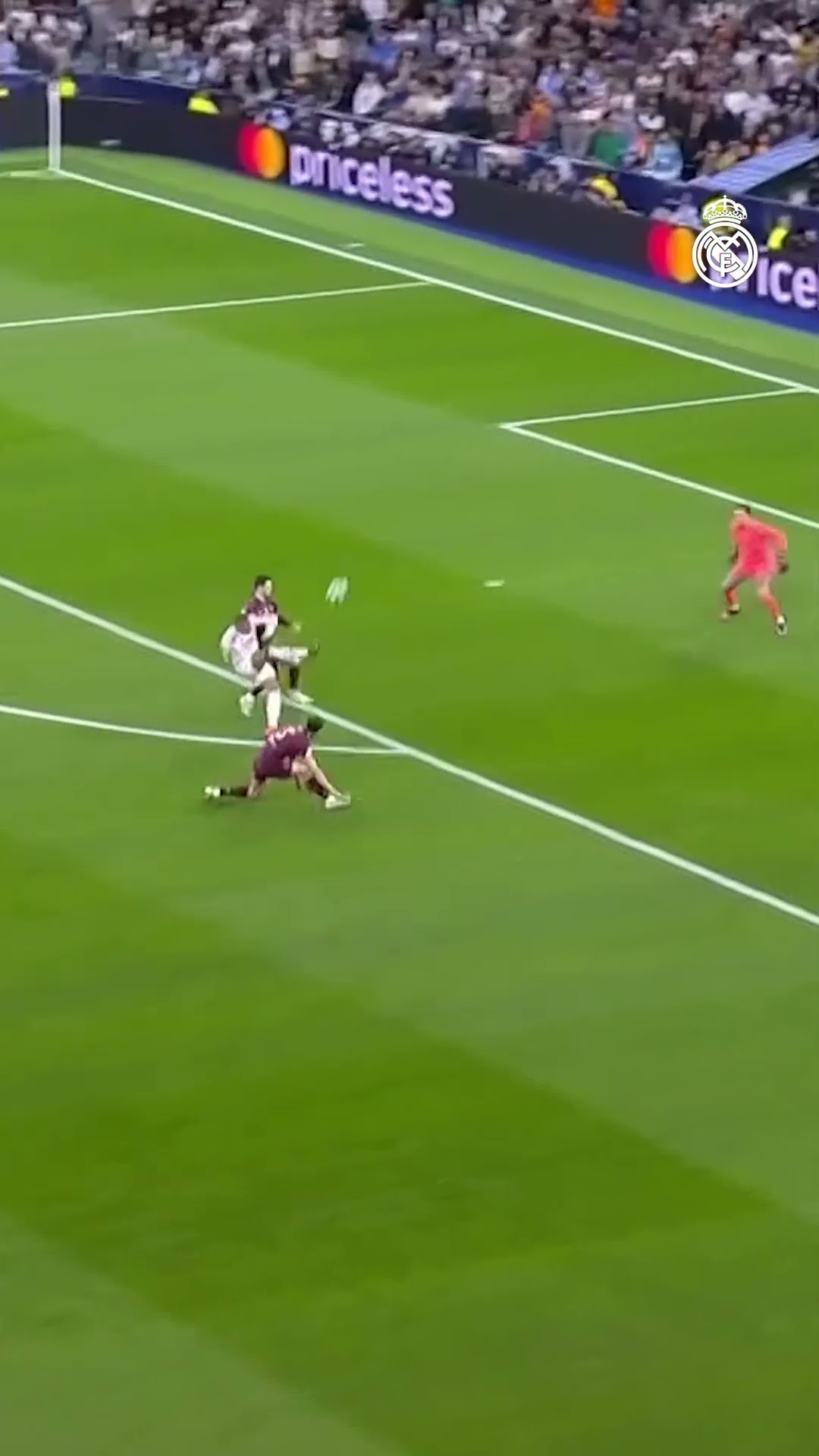 ? The goal + the assist = ?/? ? #Asencio⚽ #Mbappe #UCL