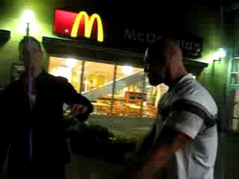 Bild från Vem vare som kasta Mcdonalds Turken.