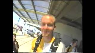 Skydiving at Barwon Heads airport, 2001