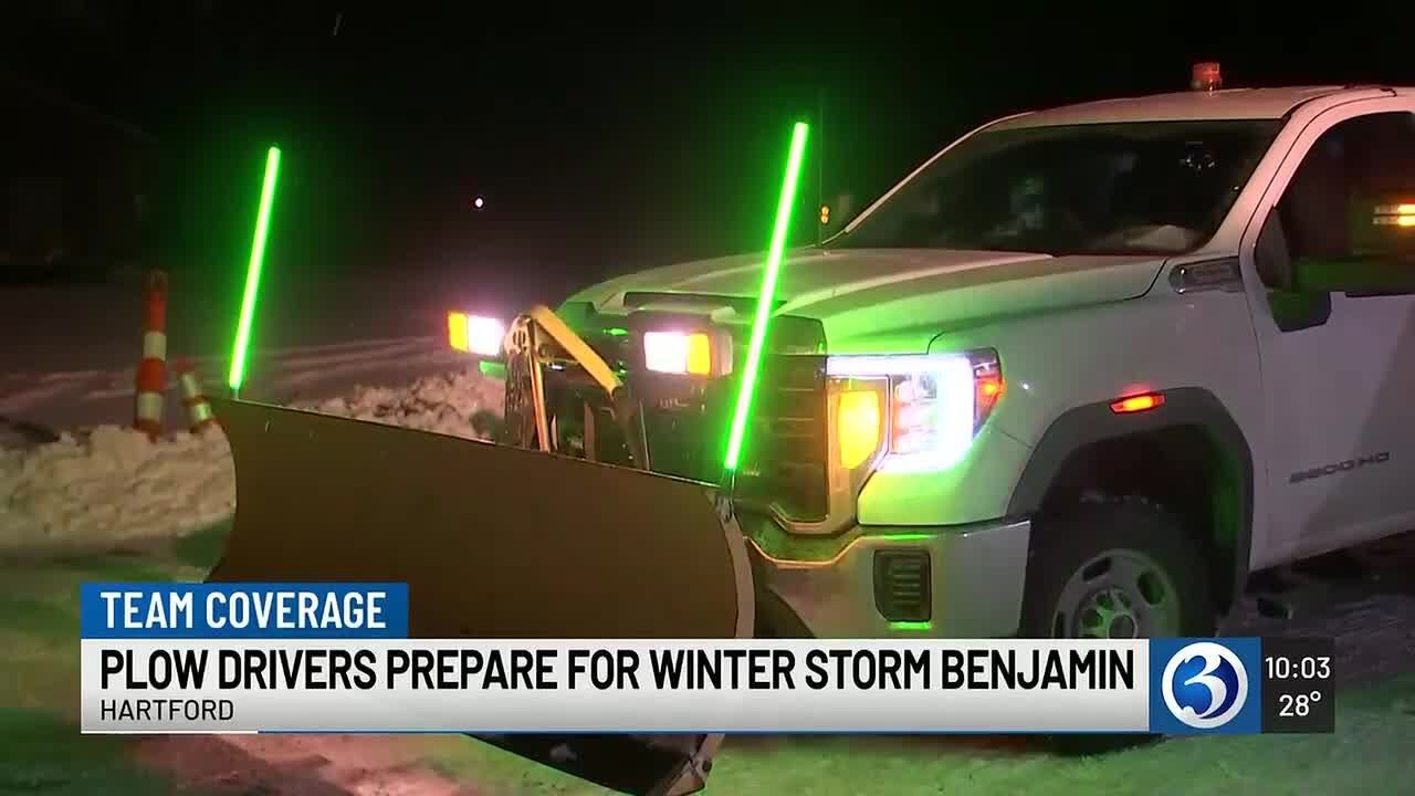 Plow drivers prepare for Winter Storm Benjamin - YouTube