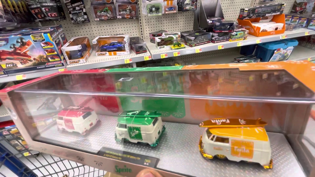 Hot wheels hunting with an unexpected find ! |HUGE SCORE |