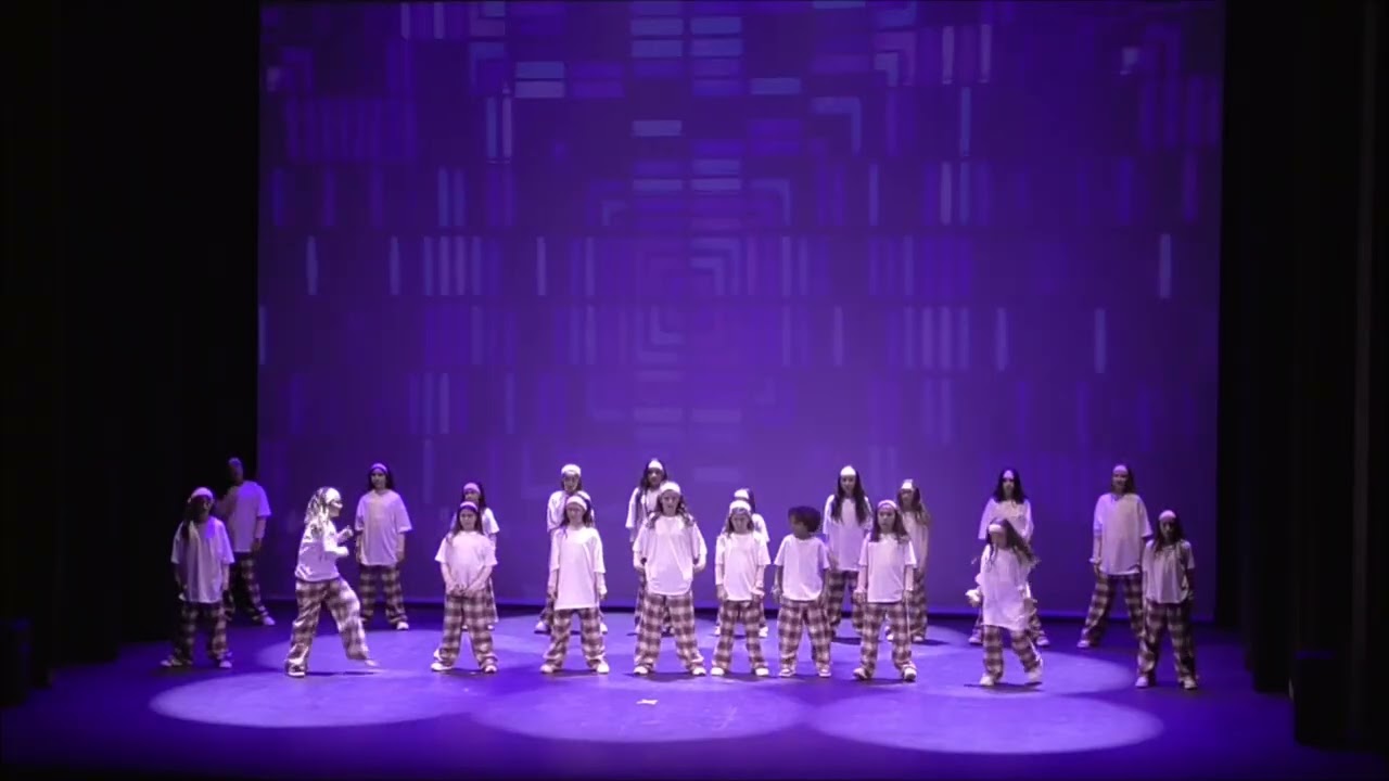 HIP HOP INTERMEDIO  2 - NAVIDAD 25- ZONA 3C