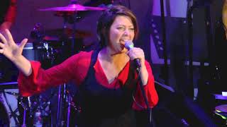 &quot;Excuses&quot; - Kate Flannery (Live Alanis Morissette cover)