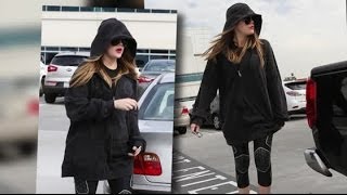 Khloe Kardashian Breaks Silence After Filing For Divorce | Splash News TV | Splash News TV