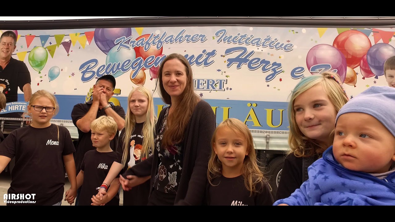 Bewegen mit Herz Musikvideo mit den Schirmherren Simone Oberstein und Michael Hirte