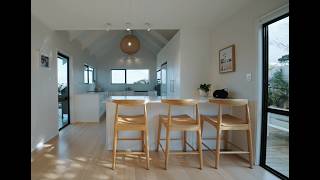 10B Parr Terrace, Castor Bay