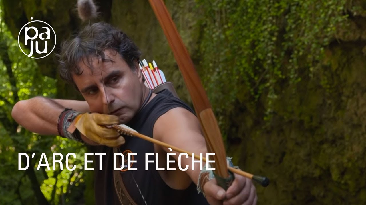Portrait d’un facteur d’arc passionné de tir instinctif