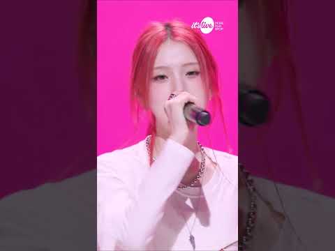 단숨에 머리 위로 느낌표를 찍어 <strong>bang</strong>! | it's <strong>Live</strong> #UNCHILD #잇츠라이브