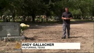 Migrant bodies unearthed from Texas mass grave