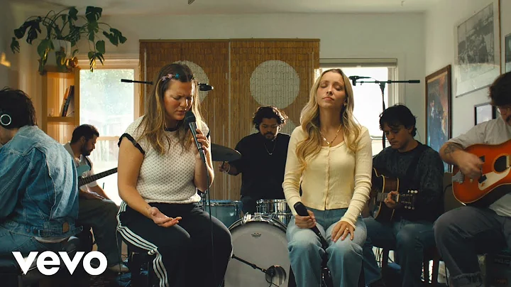 SEU Worship, Abbie Gamboa, Chelsea Plank - What A God (Live at JOGS)