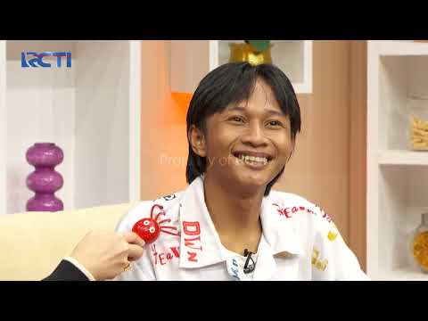 Uncle brings a package | MANDA CONFIDES - EPS 23 - PART 5