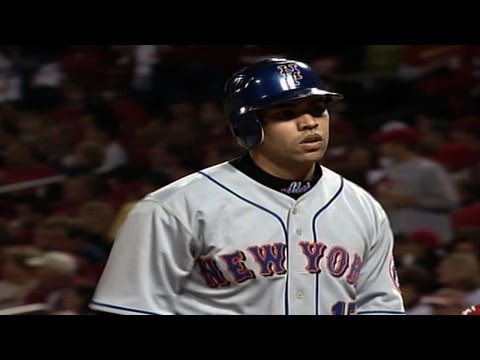 Video: Carlos Beltran nettoværdi: Wiki, gift, familie, bryllup, løn, søskende