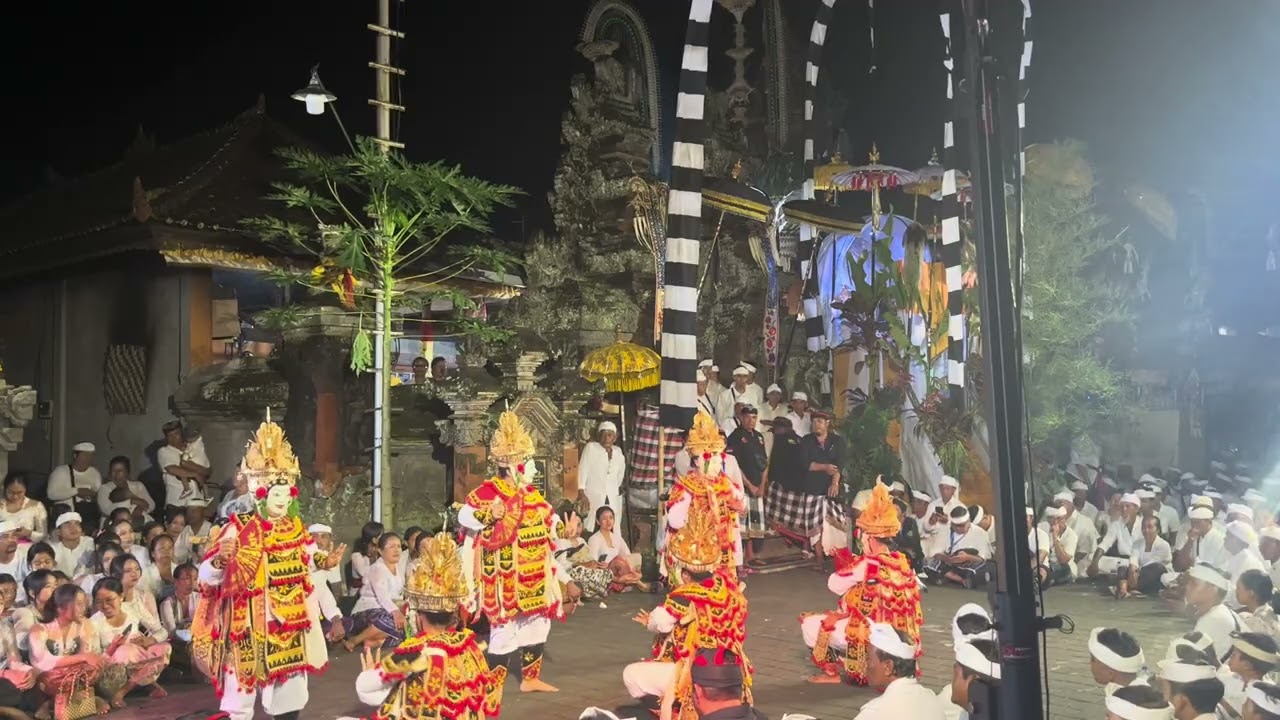 Tari Telek ring Pura Luhur Pucak Gunung Sari. #napakpertiwi #gunungsiku #taritelek #trending 
