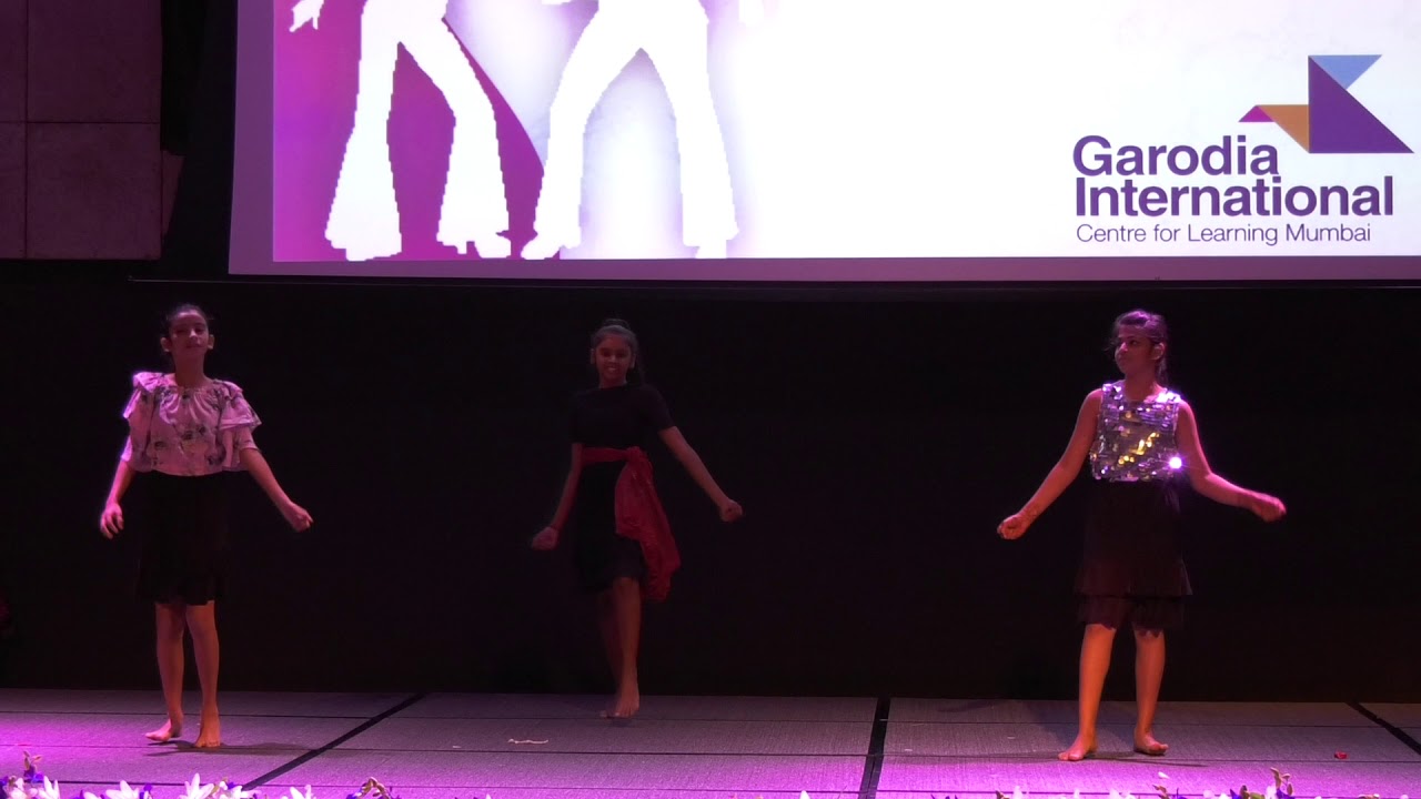 Inter House Group Dance Competition Retro 2 | GICLM 2019 - YouTube