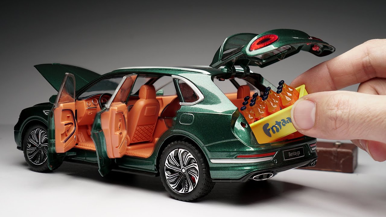 Unboxing of Bentley Bentayga Diecast Model Car - YouTube
