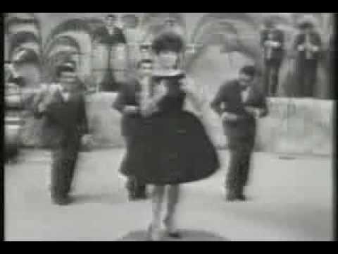 La Sonora Santanera & Sonia Lopez - EL LADRON