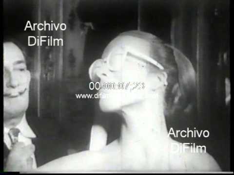 DiFilm - Nueva moda femenina diseñada por Salvador Dali 1967