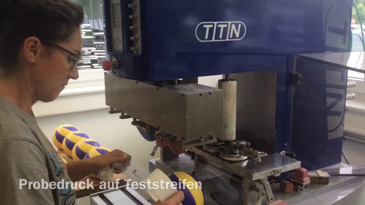 Tampondruck auf Volleyball - YouTube