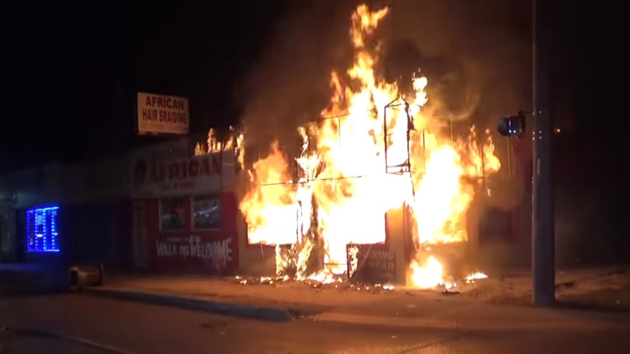 Detroit Fire Box Alarm - Pre Arrival Commercial Fire (Greenfield & Joy)