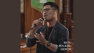 Batu Penjuru Gereja (Kj 252) (feat. Jeocoustic, Tria Rafael)