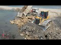 Great Best Dozer Construction Push Cutting Gravel Dongfeng Dump Trucks Spreading Building Road