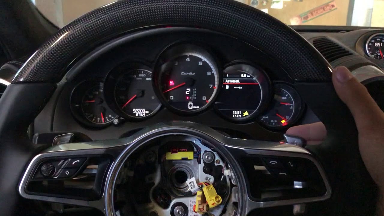 Porsche cayenne руль