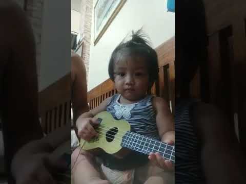 baby rica guitar practice
