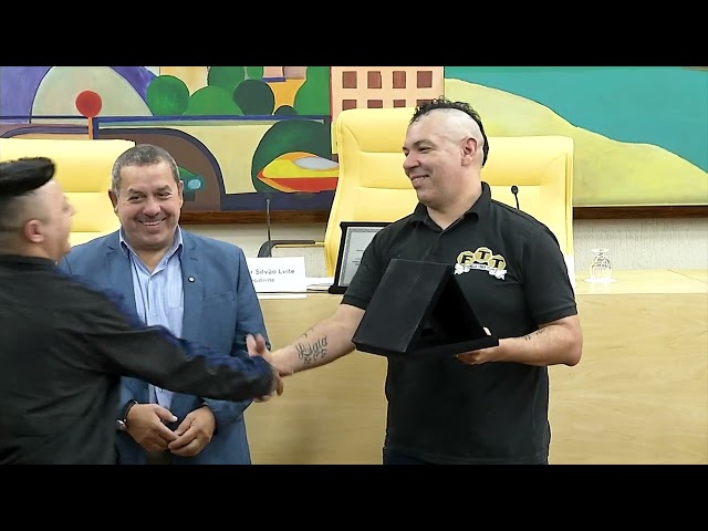 Federação de artes marciais tailandesas é homenageada em cerimônia na Câmara